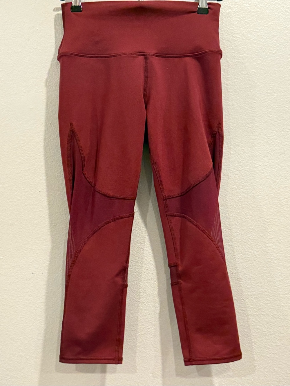 ALO High-Rise Burgundy Performance Leggings size small